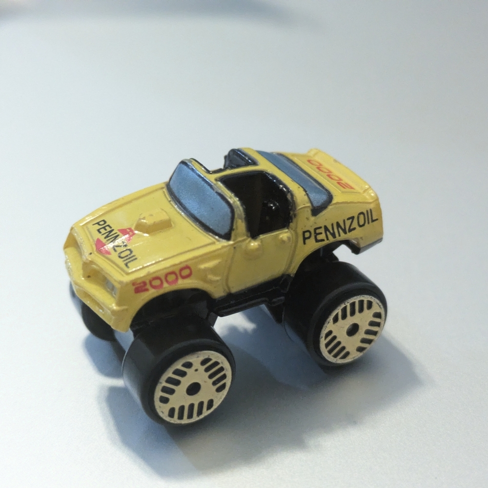 Micro Machines 1986 Galoob '70s-'80s Yellow Pontiac Trans Am Firebird T-Top